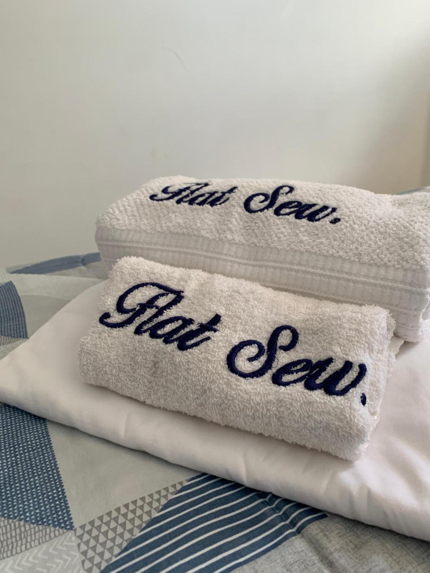 Flat Service Manaira Apartment *